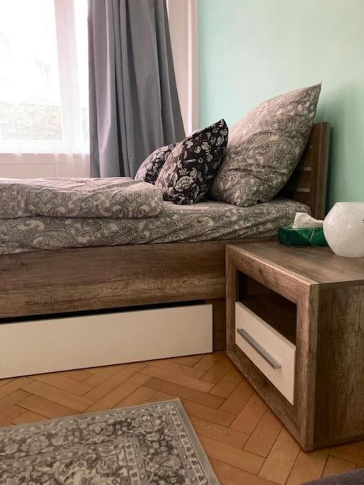 Sunny Flat In Center Of Prague Apartment Bagian luar foto